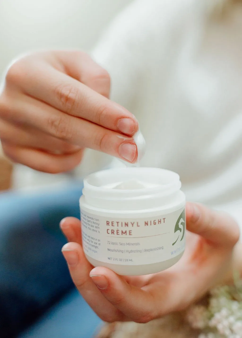 White Egret INC Hydrating Retinol Night Creme 2 oz Cream