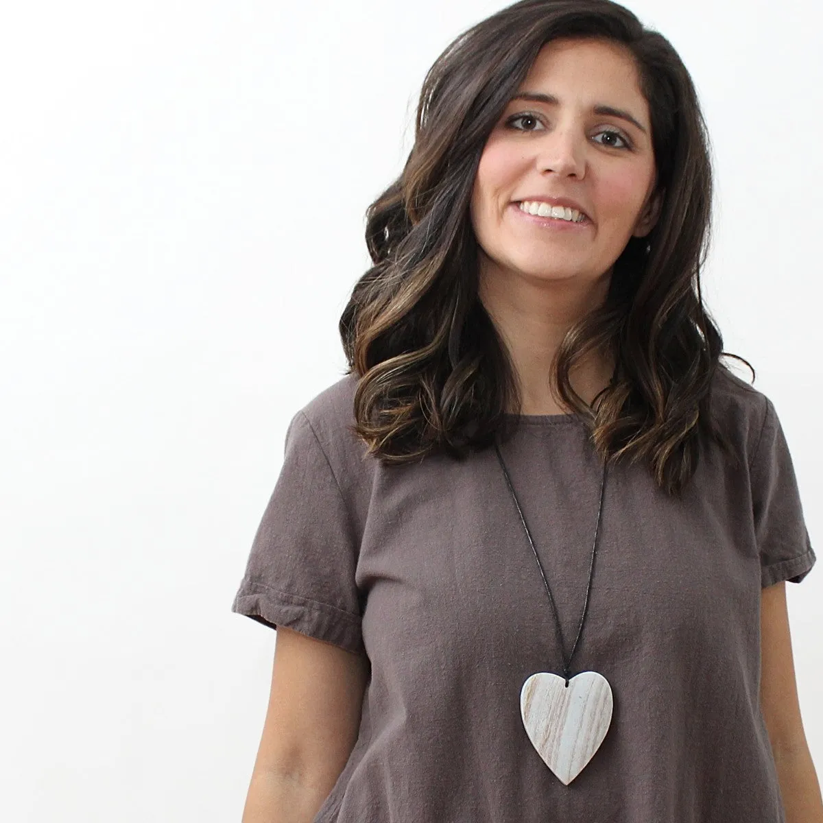 White Gabi Heart Wood Necklace